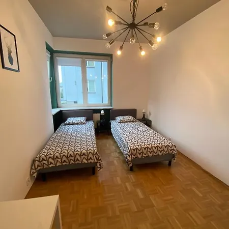 Hostel Pokoje Nowoursynowska Warschau